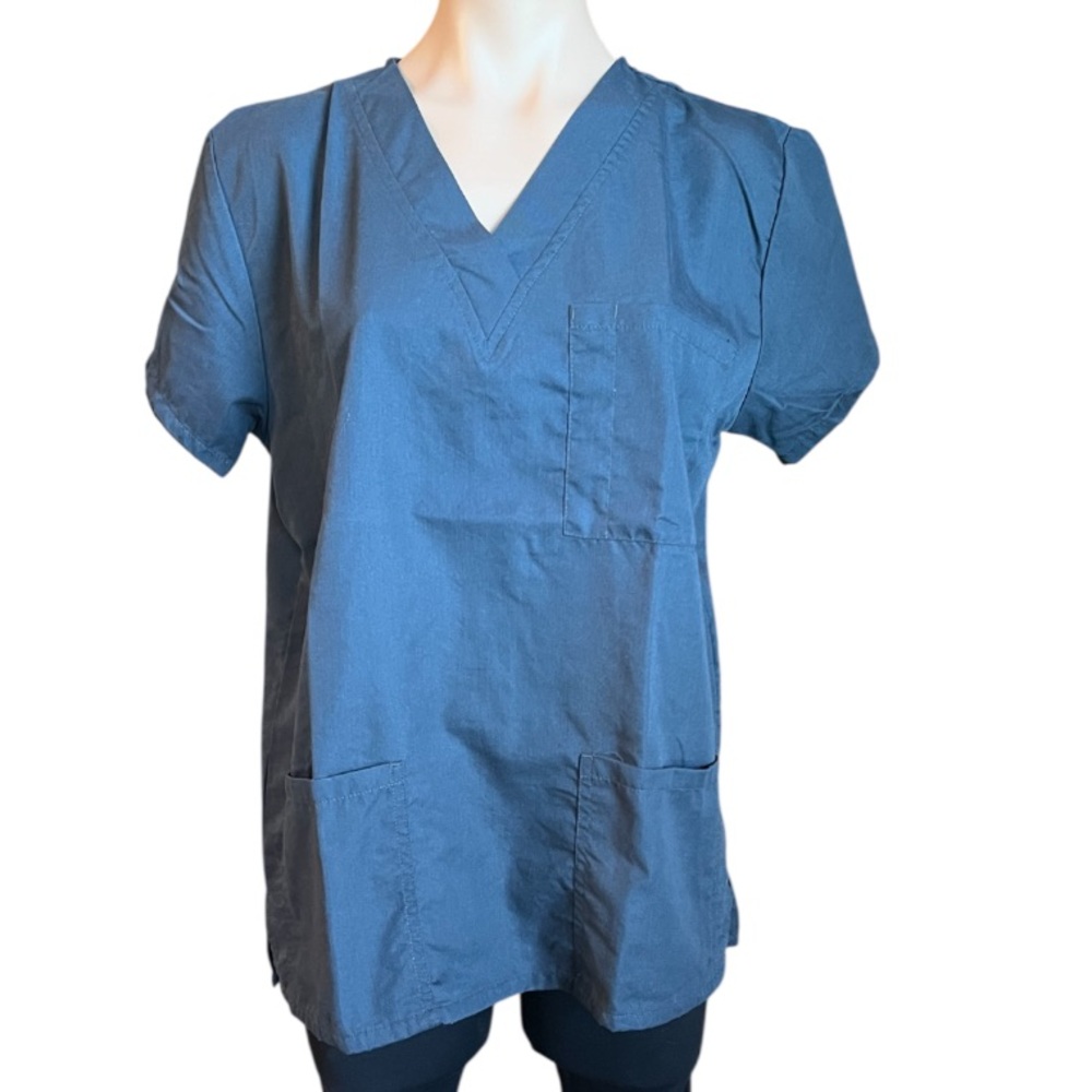 Dream Crest Charcoal Gray Short Sleeve Scrubs Top GUC